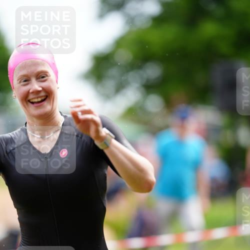 21.06.2026 - 29. Vierlanden-Triathlon LAZAROV Photography http://msf.ph/oto/9864467 21.06.2026 11:25:05 Schwimmen 832, 860, 894 meine-sportfotos.de
