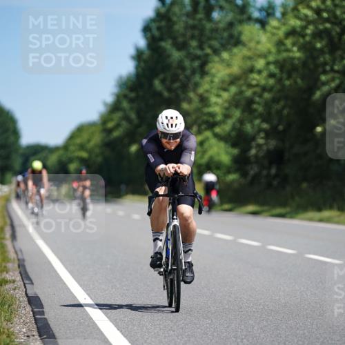 21.06.2026 - Viking Triathlon Michael Burmester http://msf.ph/oto/9864496 21.06.2026 11:48:50 Radfahren 167, 250, 283, 291, 305, 307, 433, 473, 616 meine-sportfotos.de