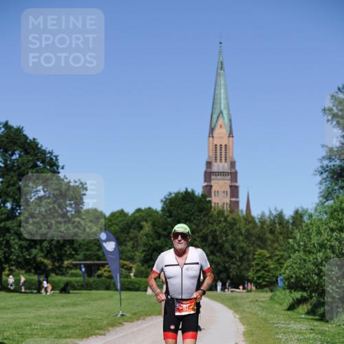 21.06.2026 - Viking Triathlon Michael Burmester http://msf.ph/oto/9864498 21.06.2026 16:43:46 Laufen 81 meine-sportfotos.de