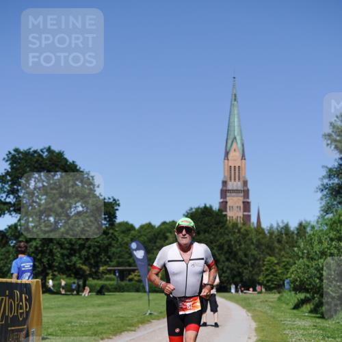21.06.2026 - Viking Triathlon Michael Burmester http://msf.ph/oto/9864501 21.06.2026 16:43:47 Laufen 81 meine-sportfotos.de