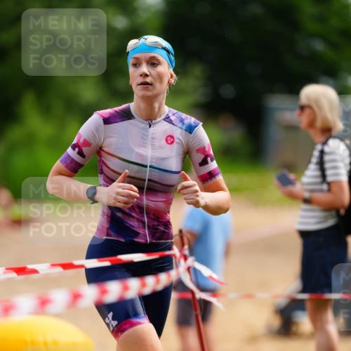 21.06.2026 - 29. Vierlanden-Triathlon LAZAROV Photography http://msf.ph/oto/9864504 21.06.2026 11:25:45 Schwimmen 849 meine-sportfotos.de