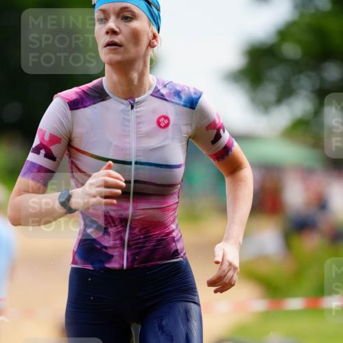 21.06.2026 - 29. Vierlanden-Triathlon LAZAROV Photography http://msf.ph/oto/9864509 21.06.2026 11:25:46 Schwimmen 849 meine-sportfotos.de