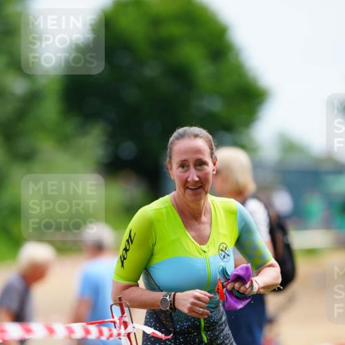 21.06.2026 - 29. Vierlanden-Triathlon LAZAROV Photography http://msf.ph/oto/9864522 21.06.2026 11:26:06 Schwimmen 864, 874 meine-sportfotos.de