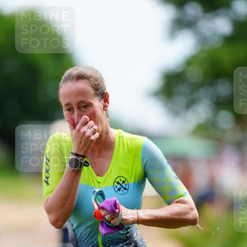 21.06.2026 - 29. Vierlanden-Triathlon LAZAROV Photography http://msf.ph/oto/9864526 21.06.2026 11:26:06 Schwimmen 864, 874 meine-sportfotos.de