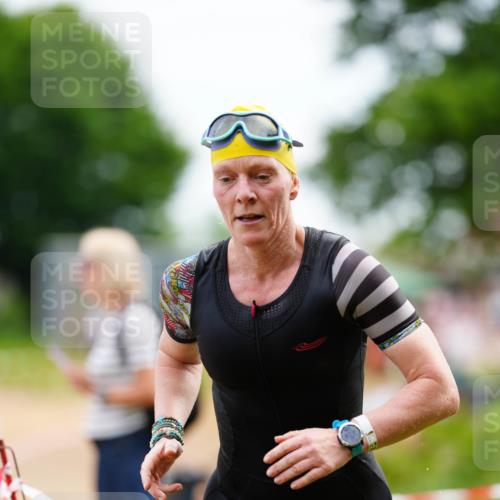 21.06.2026 - 29. Vierlanden-Triathlon LAZAROV Photography http://msf.ph/oto/9864548 21.06.2026 11:26:51 Schwimmen 855, 856, 861 meine-sportfotos.de