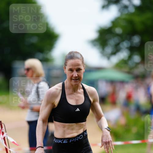 21.06.2026 - 29. Vierlanden-Triathlon LAZAROV Photography http://msf.ph/oto/9864551 21.06.2026 11:26:57 Schwimmen 855, 856, 861 meine-sportfotos.de