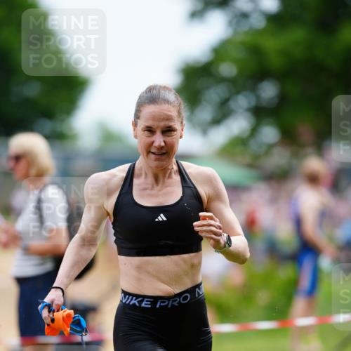 21.06.2026 - 29. Vierlanden-Triathlon LAZAROV Photography http://msf.ph/oto/9864553 21.06.2026 11:26:57 Schwimmen 855, 856, 861 meine-sportfotos.de