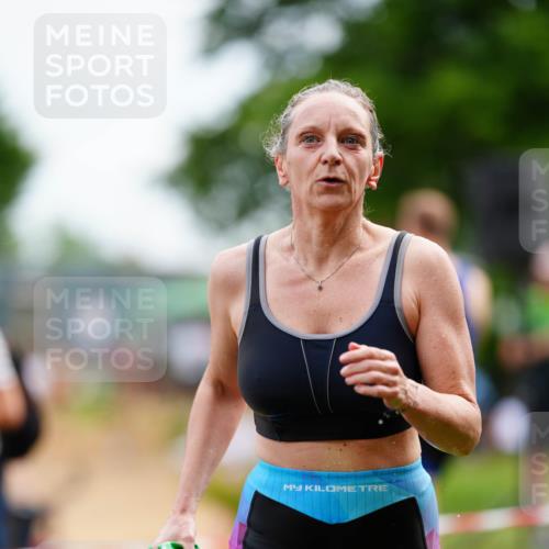 21.06.2026 - 29. Vierlanden-Triathlon LAZAROV Photography http://msf.ph/oto/9864557 21.06.2026 11:27:00 Schwimmen 856, 861 meine-sportfotos.de