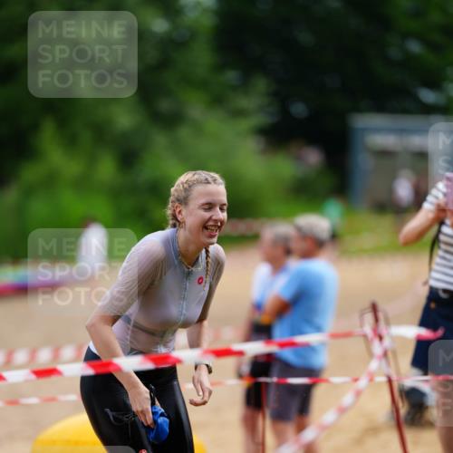 21.06.2026 - 29. Vierlanden-Triathlon LAZAROV Photography http://msf.ph/oto/9864580 21.06.2026 11:27:34 Schwimmen 834, 871 meine-sportfotos.de