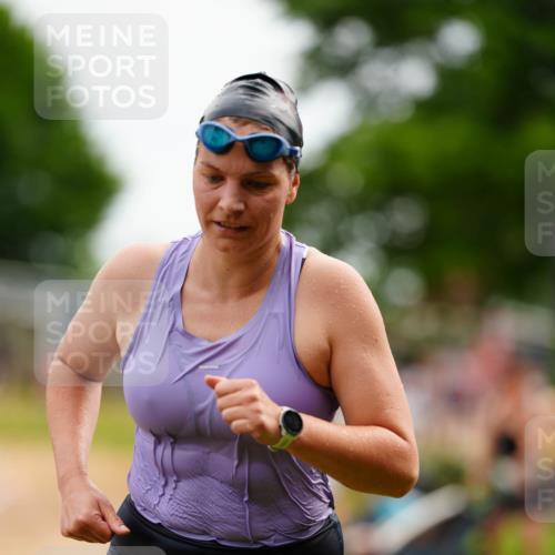 21.06.2026 - 29. Vierlanden-Triathlon LAZAROV Photography http://msf.ph/oto/9864595 21.06.2026 11:28:00 Schwimmen 830 meine-sportfotos.de
