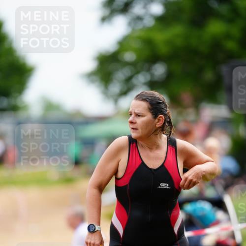 21.06.2026 - 29. Vierlanden-Triathlon LAZAROV Photography http://msf.ph/oto/9864606 21.06.2026 11:28:15 Schwimmen 816, 850 meine-sportfotos.de