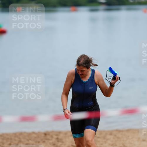 21.06.2026 - 29. Vierlanden-Triathlon LAZAROV Photography http://msf.ph/oto/9864656 21.06.2026 11:38:56 Schwimmen 836 meine-sportfotos.de