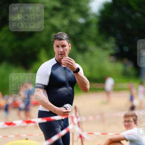 21.06.2026 - 29. Vierlanden-Triathlon LAZAROV Photography http://msf.ph/oto/9864663 21.06.2026 11:40:17 Schwimmen 796 meine-sportfotos.de
