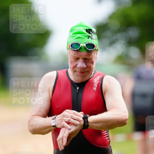 21.06.2026 - 29. Vierlanden-Triathlon LAZAROV Photography http://msf.ph/oto/9864685 21.06.2026 11:41:24 Schwimmen 810 meine-sportfotos.de