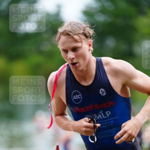 21.06.2026 - 29. Vierlanden-Triathlon LAZAROV Photography http://msf.ph/oto/9864691 21.06.2026 12:00:17 Schwimmen 917, 964 meine-sportfotos.de