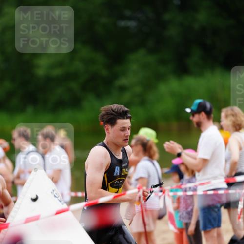 21.06.2026 - 29. Vierlanden-Triathlon LAZAROV Photography http://msf.ph/oto/9864720 21.06.2026 12:01:06 Schwimmen 913, 941, 942, 954, 956, 965, 975 meine-sportfotos.de