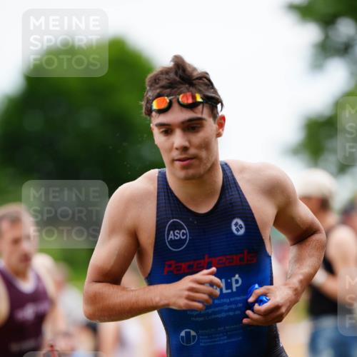 21.06.2026 - 29. Vierlanden-Triathlon LAZAROV Photography http://msf.ph/oto/9864730 21.06.2026 12:01:12 Schwimmen 913, 919, 927, 941, 942, 954, 956, 957, 965, 975 meine-sportfotos.de