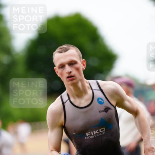 21.06.2026 - 29. Vierlanden-Triathlon LAZAROV Photography http://msf.ph/oto/9864734 21.06.2026 12:01:22 Schwimmen 919, 927, 947, 957, 958, 963, 966, 971, 972, 975 meine-sportfotos.de