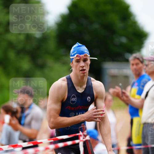 21.06.2026 - 29. Vierlanden-Triathlon LAZAROV Photography http://msf.ph/oto/9864735 21.06.2026 12:01:24 Schwimmen 919, 927, 947, 957, 958, 963, 966, 971, 972 meine-sportfotos.de