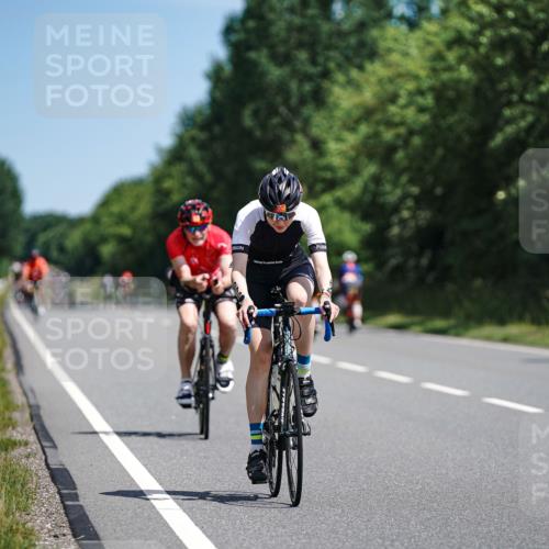 21.06.2026 - Viking Triathlon Michael Burmester http://msf.ph/oto/9864741 21.06.2026 11:50:17 Radfahren 33, 76, 92, 151, 152, 244, 272, 297, 297, 300, 333, 351, 414, 519, 557, 574, 614, 633, 641 meine-sportfotos.de