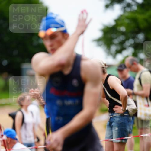21.06.2026 - 29. Vierlanden-Triathlon LAZAROV Photography http://msf.ph/oto/9864742 21.06.2026 12:01:25 Schwimmen 919, 927, 947, 957, 958, 963, 966, 970, 971, 972 meine-sportfotos.de
