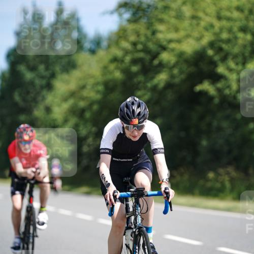 21.06.2026 - Viking Triathlon Michael Burmester http://msf.ph/oto/9864748 21.06.2026 11:50:17 Radfahren 33, 76, 92, 151, 152, 244, 272, 297, 297, 300, 333, 351, 414, 519, 557, 574, 614, 633, 641 meine-sportfotos.de