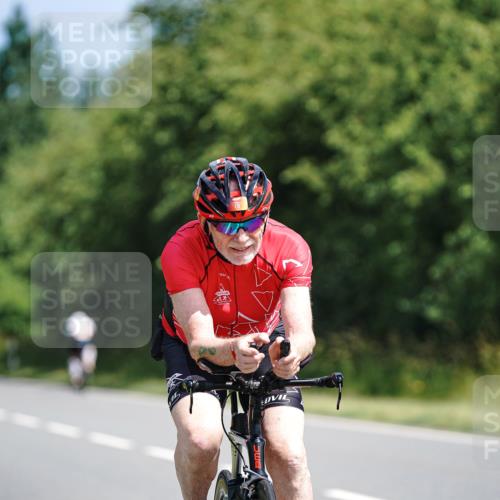 21.06.2026 - Viking Triathlon Michael Burmester http://msf.ph/oto/9864755 21.06.2026 11:50:19 Radfahren 33, 76, 92, 107, 151, 152, 244, 272, 297, 300, 351, 414, 519, 557, 574, 614, 633, 641 meine-sportfotos.de