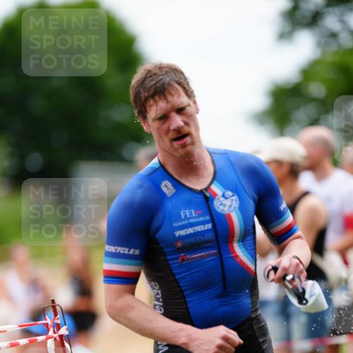 21.06.2026 - 29. Vierlanden-Triathlon LAZAROV Photography http://msf.ph/oto/9864769 21.06.2026 12:01:55 Schwimmen 911, 914, 920, 934, 946, 951, 959 meine-sportfotos.de