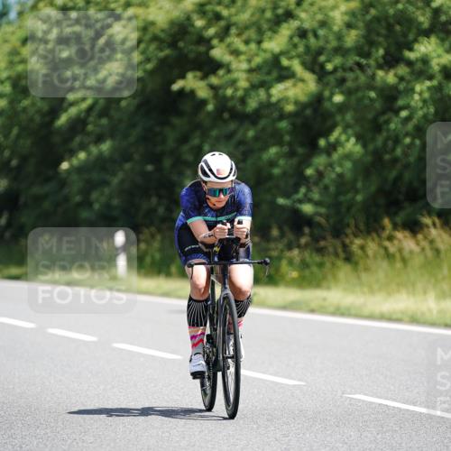 21.06.2026 - Viking Triathlon Michael Burmester http://msf.ph/oto/9864776 21.06.2026 11:50:30 Radfahren 33, 76, 88, 92, 107, 151, 174, 229, 272, 297, 351, 376, 385, 414, 422, 512, 557, 574, 618, 641, 641 meine-sportfotos.de