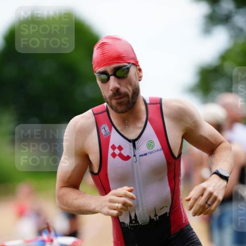 21.06.2026 - 29. Vierlanden-Triathlon LAZAROV Photography http://msf.ph/oto/9864781 21.06.2026 12:02:04 Schwimmen 910, 914, 920, 934, 946, 950, 951 meine-sportfotos.de