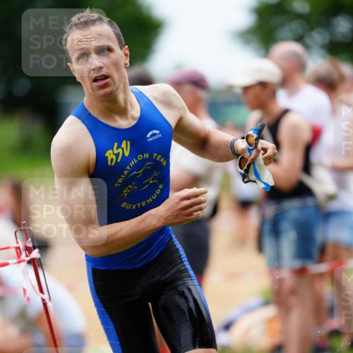 21.06.2026 - 29. Vierlanden-Triathlon LAZAROV Photography http://msf.ph/oto/9864789 21.06.2026 12:02:12 Schwimmen 910, 935, 950 meine-sportfotos.de