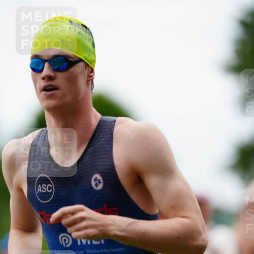 21.06.2026 - 29. Vierlanden-Triathlon LAZAROV Photography http://msf.ph/oto/9864834 21.06.2026 12:02:42 Schwimmen 908, 912, 921, 923, 925, 926, 933, 938, 943, 945, 960, 962, 969, 977 meine-sportfotos.de