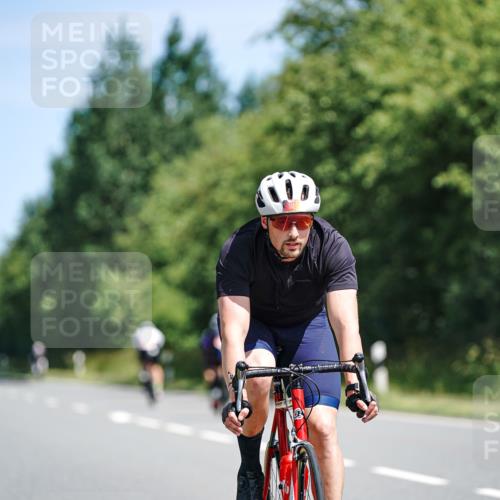 21.06.2026 - Viking Triathlon Michael Burmester http://msf.ph/oto/9864849 21.06.2026 11:50:43 Radfahren 88, 92, 106, 107, 174, 195, 229, 376, 385, 422, 512, 574, 618, 641, 647 meine-sportfotos.de