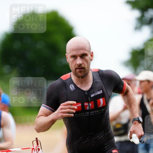 21.06.2026 - 29. Vierlanden-Triathlon LAZAROV Photography http://msf.ph/oto/9864855 21.06.2026 12:03:00 Schwimmen 907, 922, 924 meine-sportfotos.de