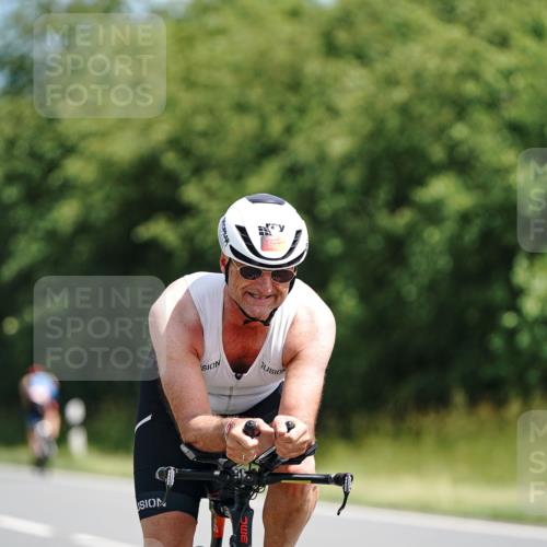 21.06.2026 - Viking Triathlon Michael Burmester http://msf.ph/oto/9864898 21.06.2026 11:51:36 Radfahren 22, 69, 248, 325, 377, 389, 403, 415, 461, 479, 497, 511, 521, 566, 626, 656 meine-sportfotos.de