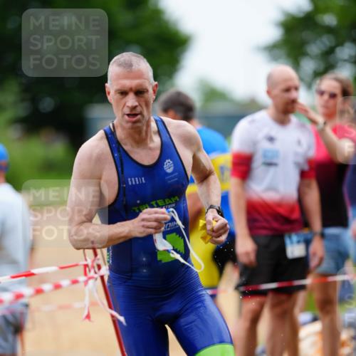 21.06.2026 - 29. Vierlanden-Triathlon LAZAROV Photography http://msf.ph/oto/9864909 21.06.2026 12:03:44 Schwimmen 932, 939 meine-sportfotos.de
