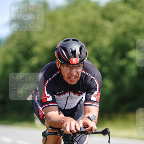 21.06.2026 - Viking Triathlon Michael Burmester http://msf.ph/oto/9864915 21.06.2026 11:51:39 Radfahren 248, 325, 377, 389, 415, 461, 479, 511, 566, 626, 656 meine-sportfotos.de