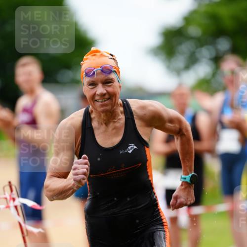 21.06.2026 - 29. Vierlanden-Triathlon LAZAROV Photography http://msf.ph/oto/9864928 21.06.2026 12:26:49 Schwimmen 994 meine-sportfotos.de