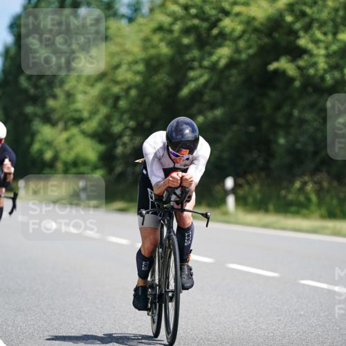 21.06.2026 - Viking Triathlon Michael Burmester http://msf.ph/oto/9864929 21.06.2026 11:52:01 Radfahren 61, 77, 80, 80, 141, 359, 410, 423, 491, 550, 636, 660 meine-sportfotos.de