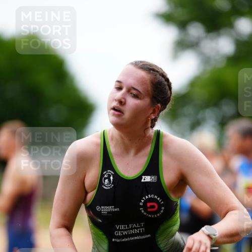 21.06.2026 - 29. Vierlanden-Triathlon LAZAROV Photography http://msf.ph/oto/9864938 21.06.2026 12:27:07 Schwimmen 983, 995, 1008, 1011 meine-sportfotos.de