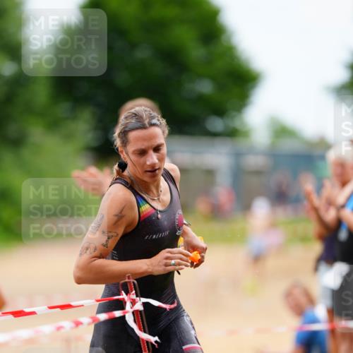 21.06.2026 - 29. Vierlanden-Triathlon LAZAROV Photography http://msf.ph/oto/9864951 21.06.2026 12:27:31 Schwimmen 996, 998, 1001, 1002, 1003, 1014 meine-sportfotos.de