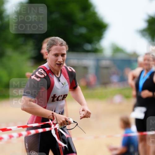 21.06.2026 - 29. Vierlanden-Triathlon LAZAROV Photography http://msf.ph/oto/9864968 21.06.2026 12:27:41 Schwimmen 996, 998, 1001, 1002, 1003, 1007 meine-sportfotos.de