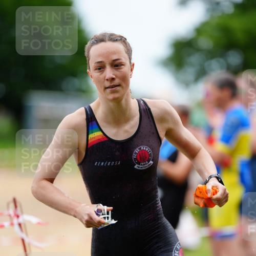 21.06.2026 - 29. Vierlanden-Triathlon LAZAROV Photography http://msf.ph/oto/9864998 21.06.2026 12:28:07 Schwimmen 991, 1006, 1015, 1017 meine-sportfotos.de