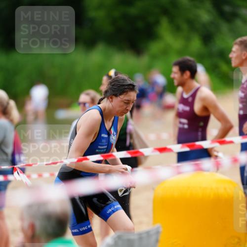 21.06.2026 - 29. Vierlanden-Triathlon LAZAROV Photography http://msf.ph/oto/9865004 21.06.2026 12:28:13 Schwimmen 991, 1006, 1010, 1015, 1017 meine-sportfotos.de