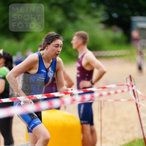 21.06.2026 - 29. Vierlanden-Triathlon LAZAROV Photography http://msf.ph/oto/9865008 21.06.2026 12:28:13 Schwimmen 991, 1006, 1010, 1015, 1017 meine-sportfotos.de