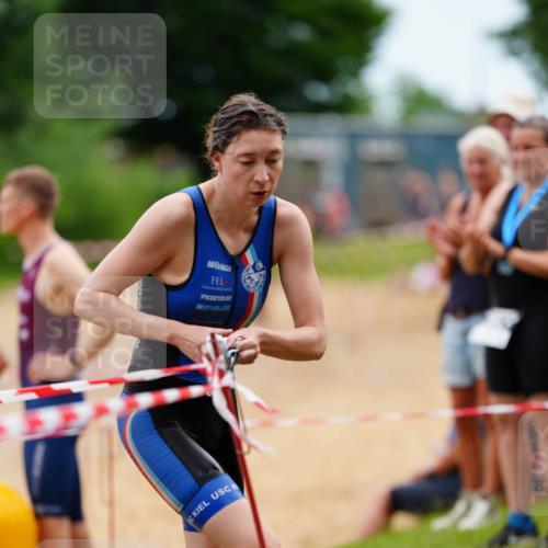 21.06.2026 - 29. Vierlanden-Triathlon LAZAROV Photography http://msf.ph/oto/9865012 21.06.2026 12:28:14 Schwimmen 991, 1006, 1010, 1015, 1017 meine-sportfotos.de