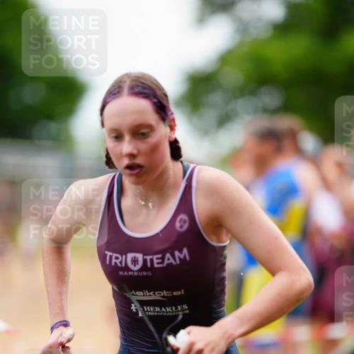 21.06.2026 - 29. Vierlanden-Triathlon LAZAROV Photography http://msf.ph/oto/9865033 21.06.2026 12:28:35 Schwimmen 982, 985, 997, 1009, 1018 meine-sportfotos.de