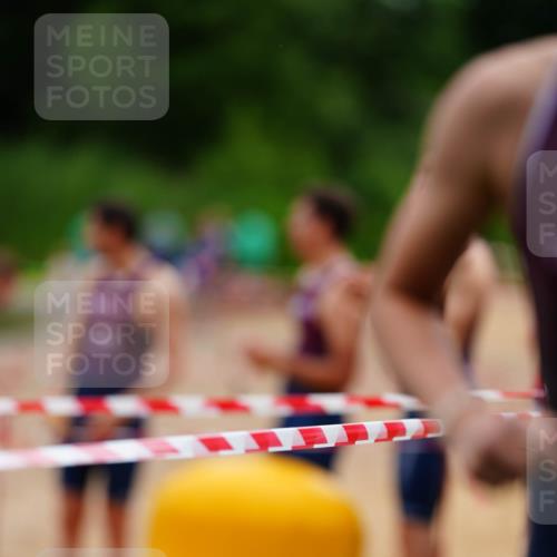 21.06.2026 - 29. Vierlanden-Triathlon LAZAROV Photography http://msf.ph/oto/9865066 21.06.2026 12:29:10 Schwimmen 984, 1013 meine-sportfotos.de