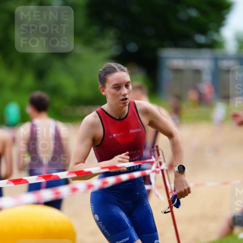 21.06.2026 - 29. Vierlanden-Triathlon LAZAROV Photography http://msf.ph/oto/9865069 21.06.2026 12:29:23 Schwimmen 999 meine-sportfotos.de