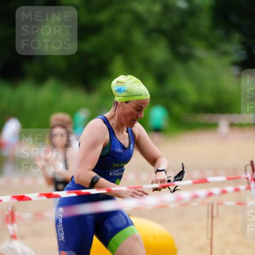 21.06.2026 - 29. Vierlanden-Triathlon LAZAROV Photography http://msf.ph/oto/9865153 21.06.2026 12:31:16 Schwimmen 986, 988 meine-sportfotos.de